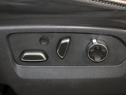Used 2024 GMC Sierra 2500 Denali Ultimate AWD/4WD image 23