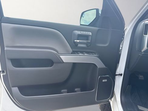 Used 2018 Chevrolet Silverado 1500 LTZ Z71 w/ LTZ Plus Package AWD/4WD image 24
