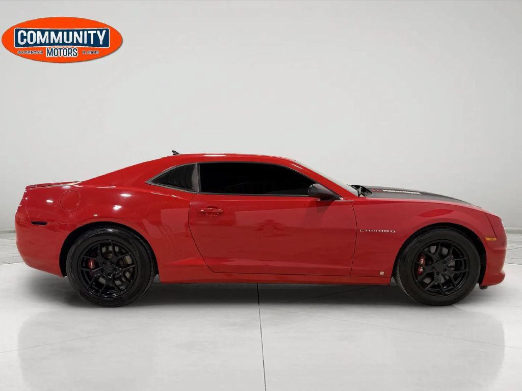 Used 2010 Chevrolet Camaro SS RWD image 9