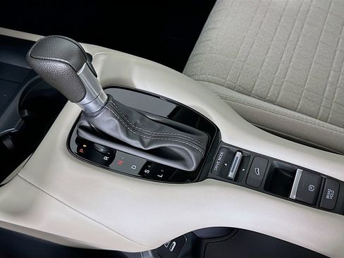 New 2026 Honda HR-V LX image 16