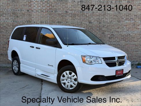 Used 2019 Dodge Grand Caravan SE image 7