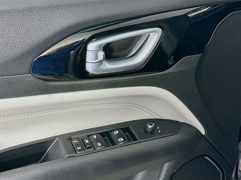 Certified 2025 Jeep Compass Limited image 26