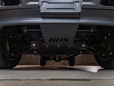 Used 2018 GMC Sierra 2500 SLE w/ Suspension Package, Off-Road AWD/4WD image 11