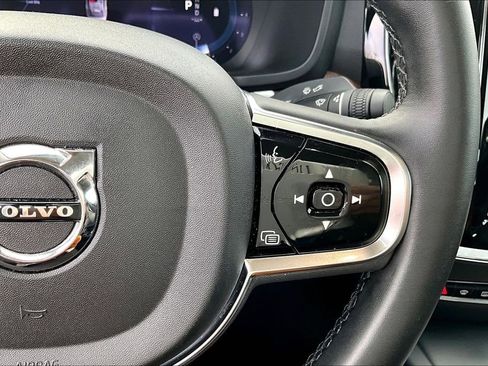 Used 2024 Volvo S60 B5 Plus image 28