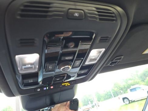 Used 2025 Cadillac Escalade Sport Platinum AWD/4WD image 43
