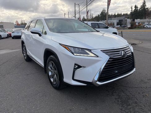 Used 2019 Lexus RX 350L Premium w/ Premium Package image 14