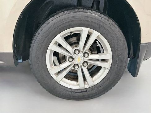 Used 2011 Chevrolet Equinox LT w/ Driver Convenience Package image 26