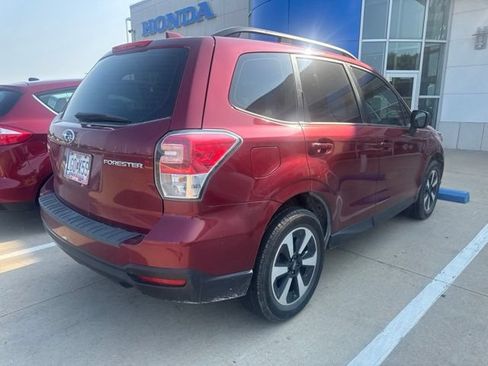 Used 2018 Subaru Forester 2.5i w/ Alloy Wheel Package AWD/4WD image 5