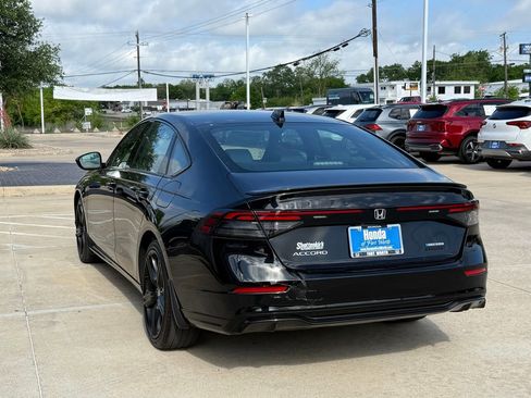 Used 2024 Honda Accord Sport image 3