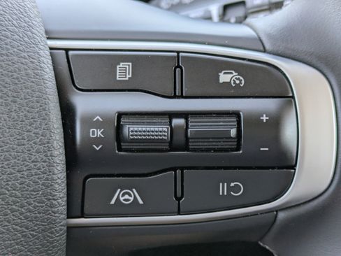 Used 2024 Kia Sportage EX FWD image 23