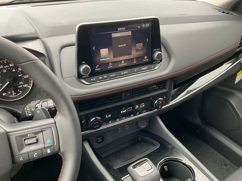 New 2026 Nissan Rogue SV AWD/4WD image 13