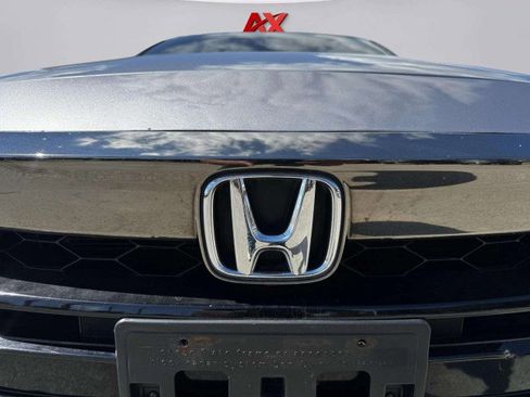 Used 2019 Honda Accord LX image 12