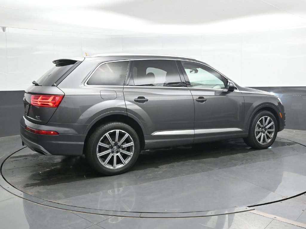 Used 2018 Audi Q7 3.0T Prestige AWD/4WD image 4