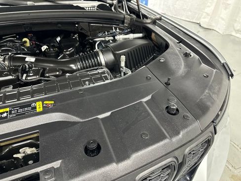 Used 2025 Jeep Grand Cherokee Altitude AWD/4WD image 61