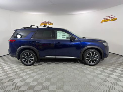 New 2026 Nissan Pathfinder Platinum w/ Cargo Package image 7