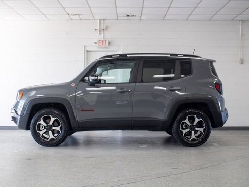 Certified 2022 Jeep Renegade Trailhawk w/ Trailer Tow Group image 3