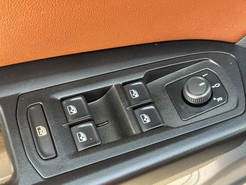 Used 2021 Volkswagen Atlas SEL AWD/4WD image 13