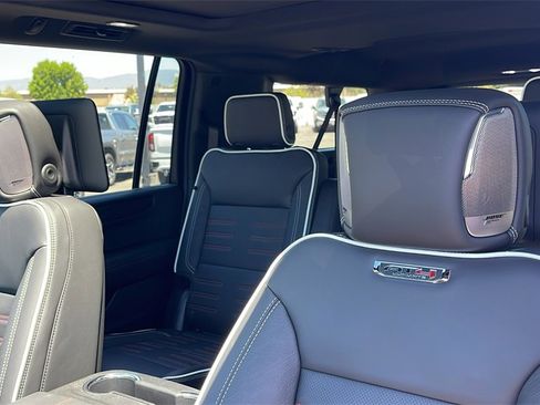New 2025 GMC Yukon XL AT4 Ultimate image 13
