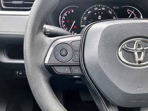 Used 2024 Toyota RAV4 XLE image 16