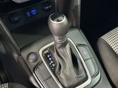 Used 2019 Hyundai Kona SE FWD image 22