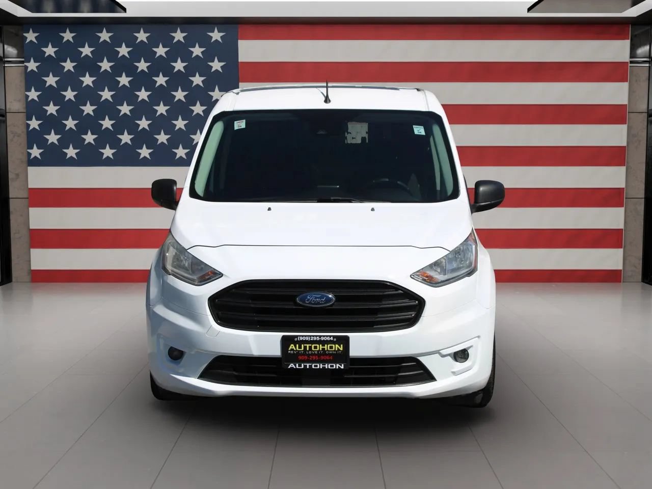 Used 2019 Ford Transit Connect XLT FWD image 2