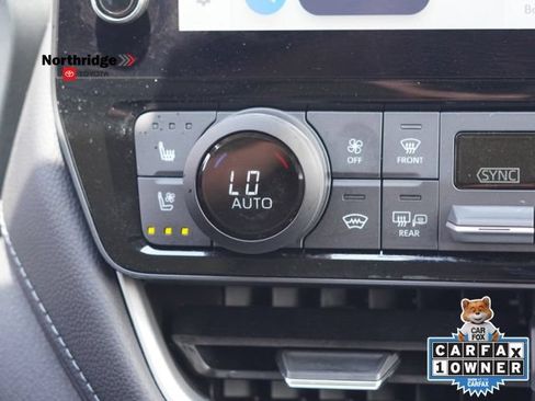 Used 2024 Toyota Grand Highlander AWD image 30