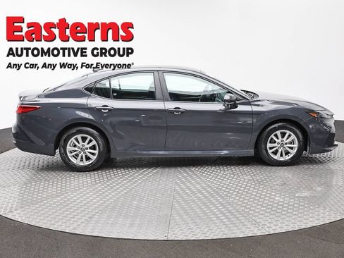 Used 2025 Toyota Camry LE FWD image 4