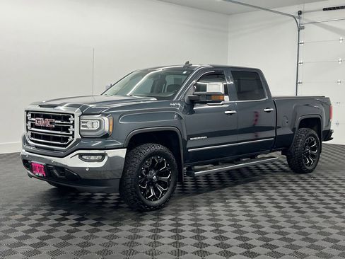 Used 2018 GMC Sierra 1500 SLT image 1