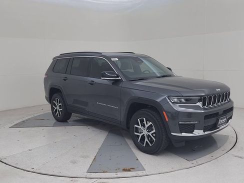 New 2025 Jeep Grand Cherokee L Limited image 3