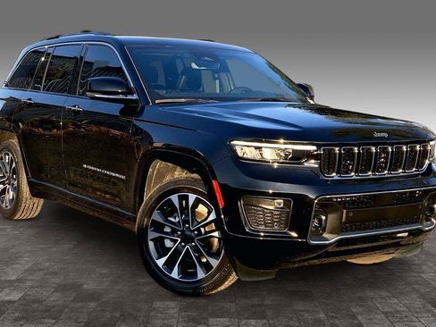 Certified 2023 Jeep Grand Cherokee Overland image 3