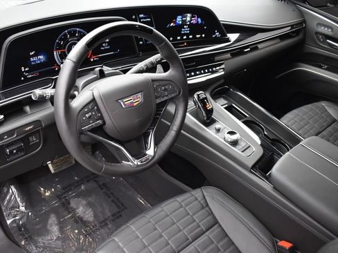 Certified 2023 Cadillac Escalade V w/ LPO, ONYX Package image 12