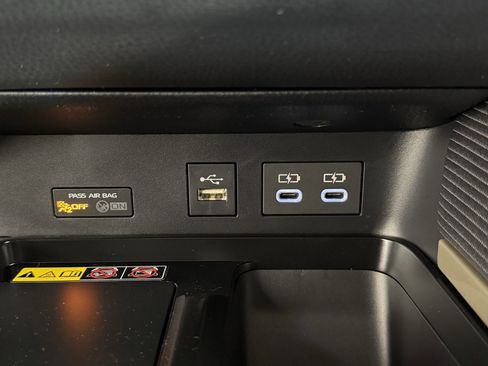 New 2026 Toyota Camry SE FWD image 3