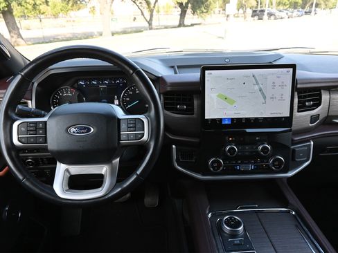 Used 2024 Ford Expedition Max Limited image 7