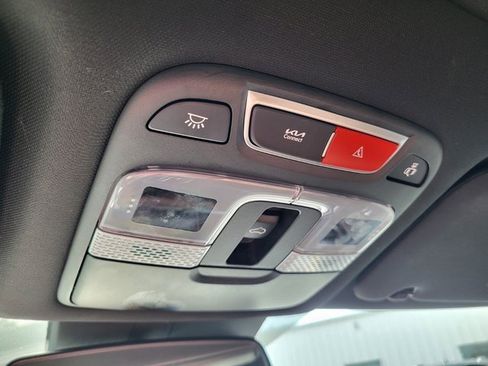 Used 2023 Kia Telluride EX w/ EX Captain's Chair Package image 28