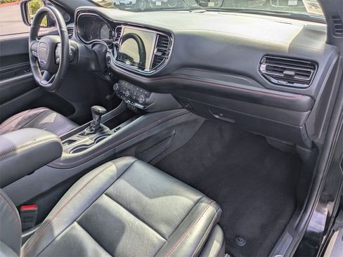 Used 2025 Dodge Durango GT image 32
