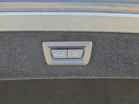 Used 2023 BMW 840i Coupe w/ Driving Assistance Package RWD image 16