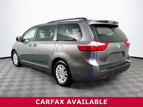 Used 2016 Toyota Sienna XLE Premium image 31