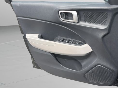 New 2026 Hyundai Venue SEL FWD image 14