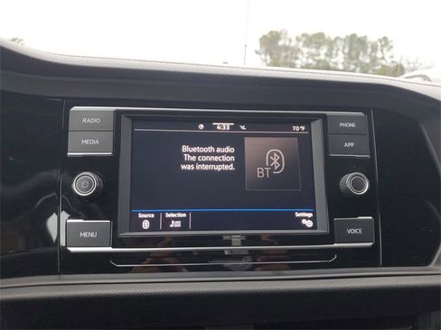 Used 2021 Volkswagen Jetta SE image 19