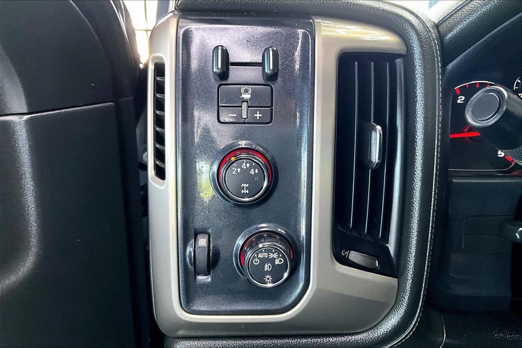 Used 2016 GMC Sierra 3500 Denali AWD/4WD image 16