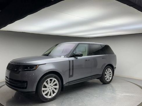 Certified 2023 Land Rover Range Rover SE image 4