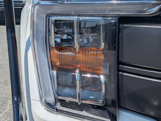 Used 2022 Ford F150 Lariat AWD/4WD image 10