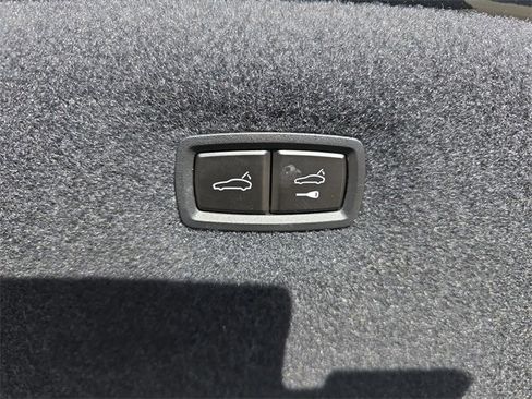 Used 2024 Audi e-tron GT Premium Plus w/ Executive Package image 16