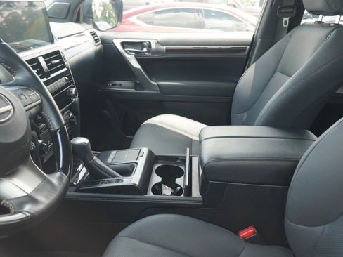 Used 2023 Lexus GX 460 Premium AWD/4WD image 8