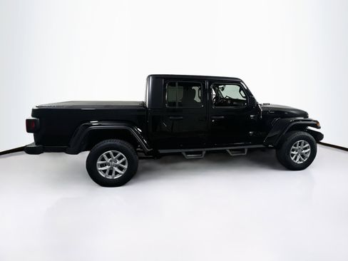 Used 2023 Jeep Gladiator Sport image 4