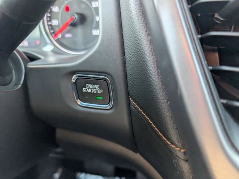 Certified 2023 GMC Acadia AT4 image 29