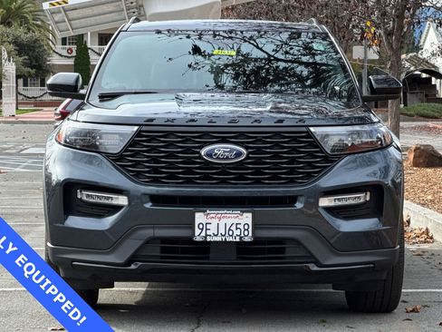 Certified 2022 Ford Explorer ST-Line w/ Class IV Trailer Tow Package image 10