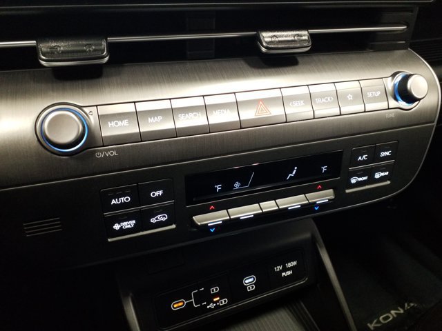 Used 2024 Hyundai Kona SEL FWD image 7