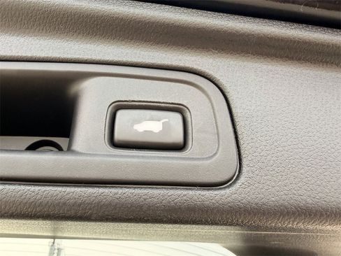 Used 2016 Honda Pilot Touring image 29