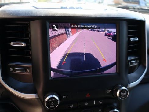 Used 2021 RAM 1500 Big Horn image 22